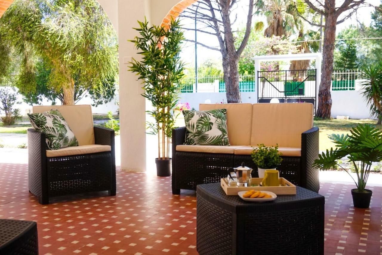Villa Aurelia -Seafront Apartment With Patio Flumini di Quartu Eksteriør billede